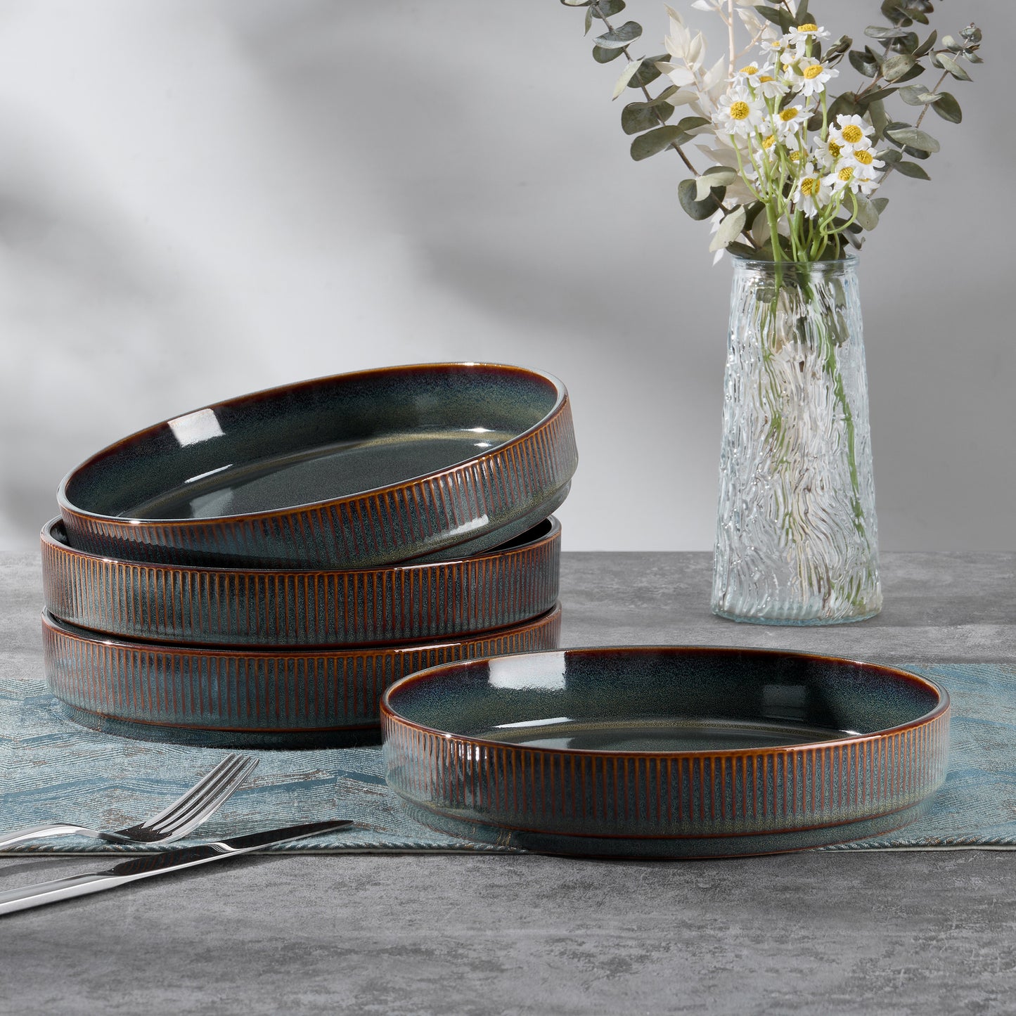 Vesteel Pasta Bowls Set of 4, 32oz Large Salad Bowls for Dinner Serving Soup, Ceramic Stoneware Pasta Plates with Textured Stripes, Microwave & Dishwasher Safe, Blackish Green