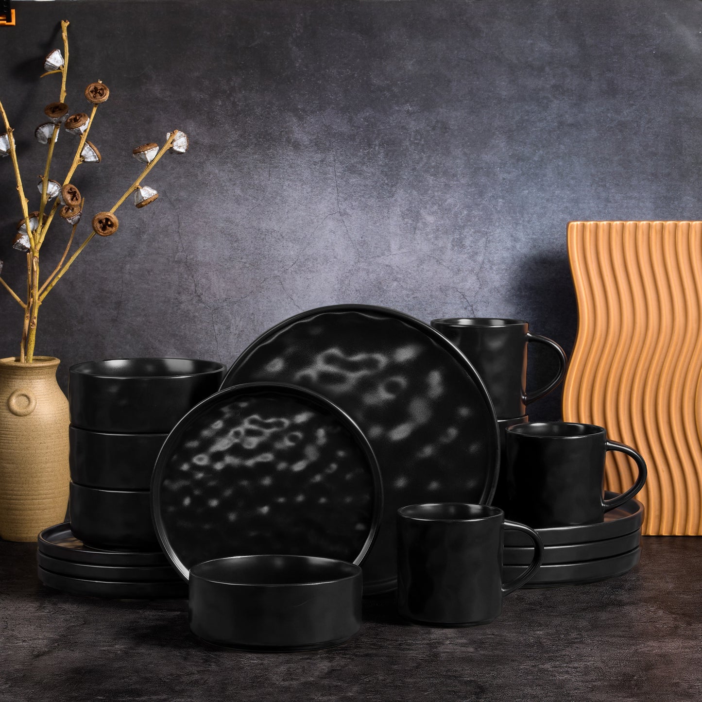 Vesteel 16-Piece Dinnerware Sets, Stoneware Dish and Bowls Set for 4, Handmade Reactive Glaze Coupe Plates Set, Chip & Scratch Resistant - Matte Black