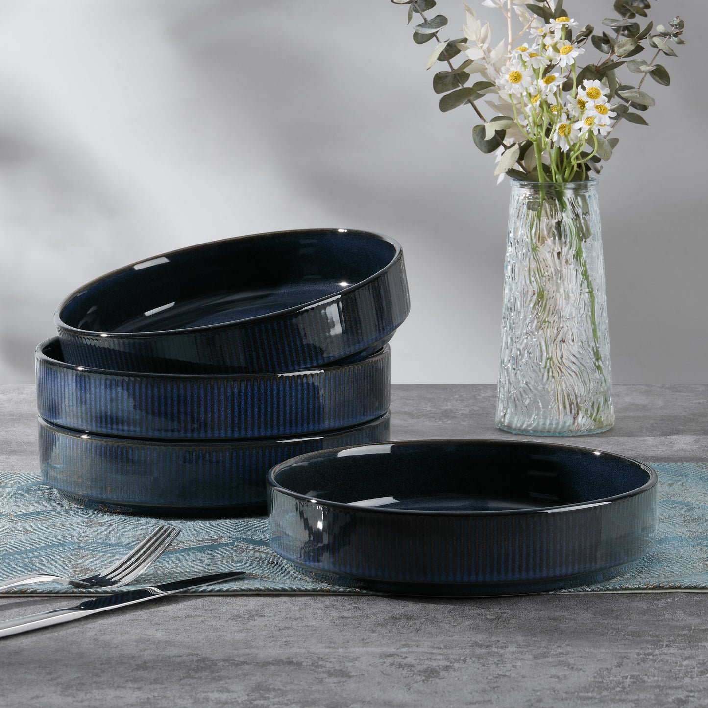 Vesteel Pasta Bowls Set of 4, 32oz Large Salad Bowls for Dinner Serving Soup, Ceramic Stoneware Pasta Plates with Textured Stripes, Microwave & Dishwasher Safe, Ocean Blue