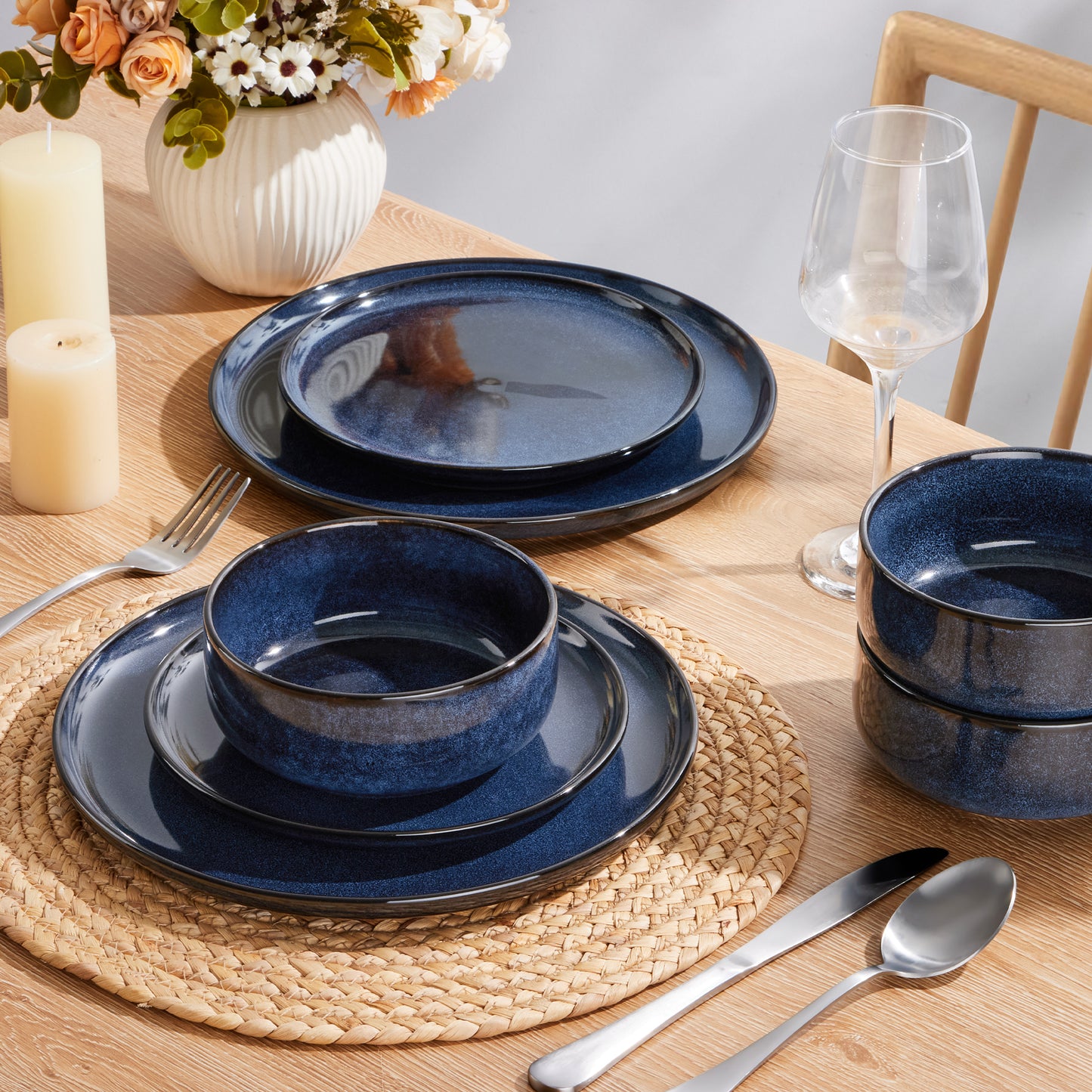 Onader Dinnerware Sets for 6, 18-Piece Plates and Bowls Set, Reactive Glaze Dishes, Stoneware Dinnerware set, Microwave & Dishwasher Safe - Deep Sea Blue