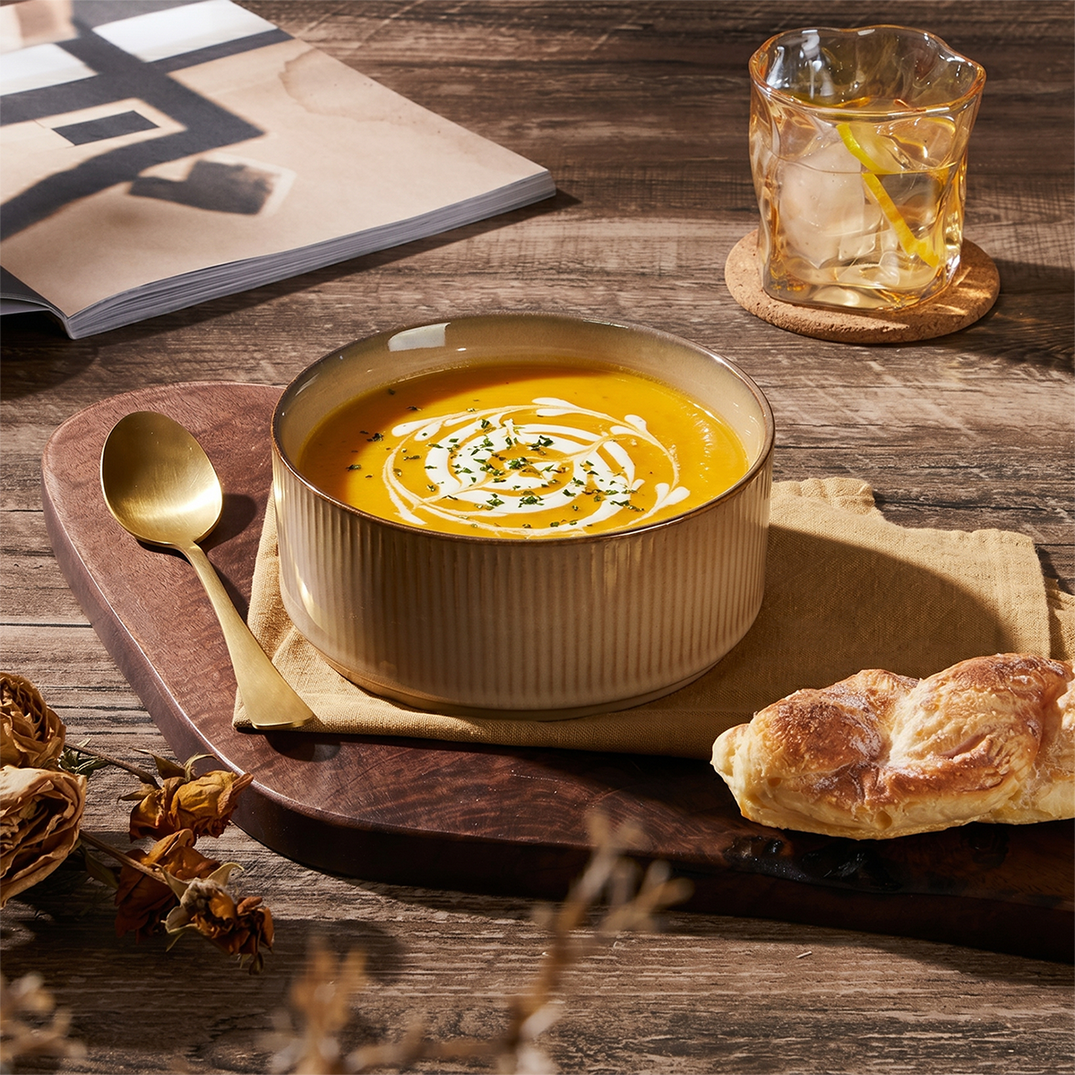 Vesteel Cereal Bowl for 4, 26oz Stoneware Soup Bowls with Textured Stripes, 4-Piece Ceramic Kitchen Bowls for Salad Fruit Pasta Soup, Dishwasher Safe & Microwave Safe, Khaki