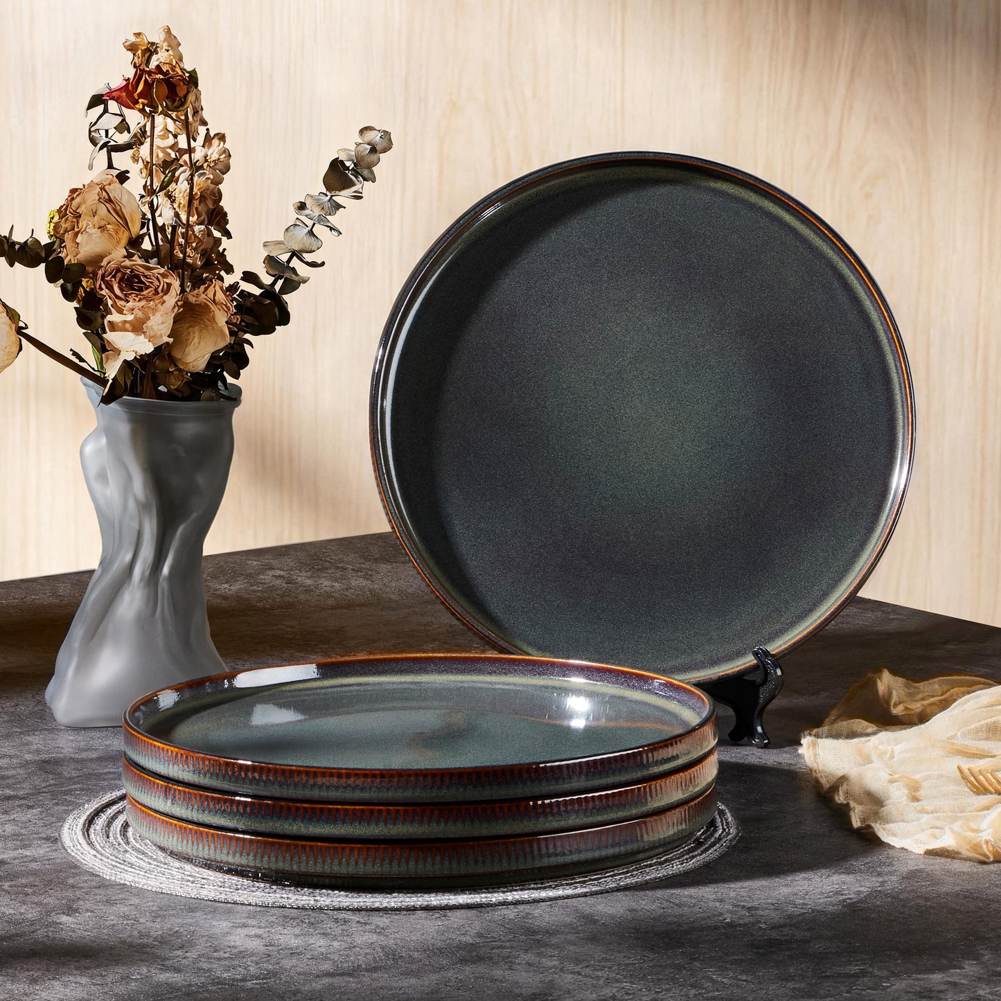 Vesteel 4 Pieces Dinner Plates Set, Premium Stoneware Ribbed Dishes, Chip & Scratch Resistant Ceramic Set for Home Restaurant, Microwave and Dishwasher Safe - Forest Green