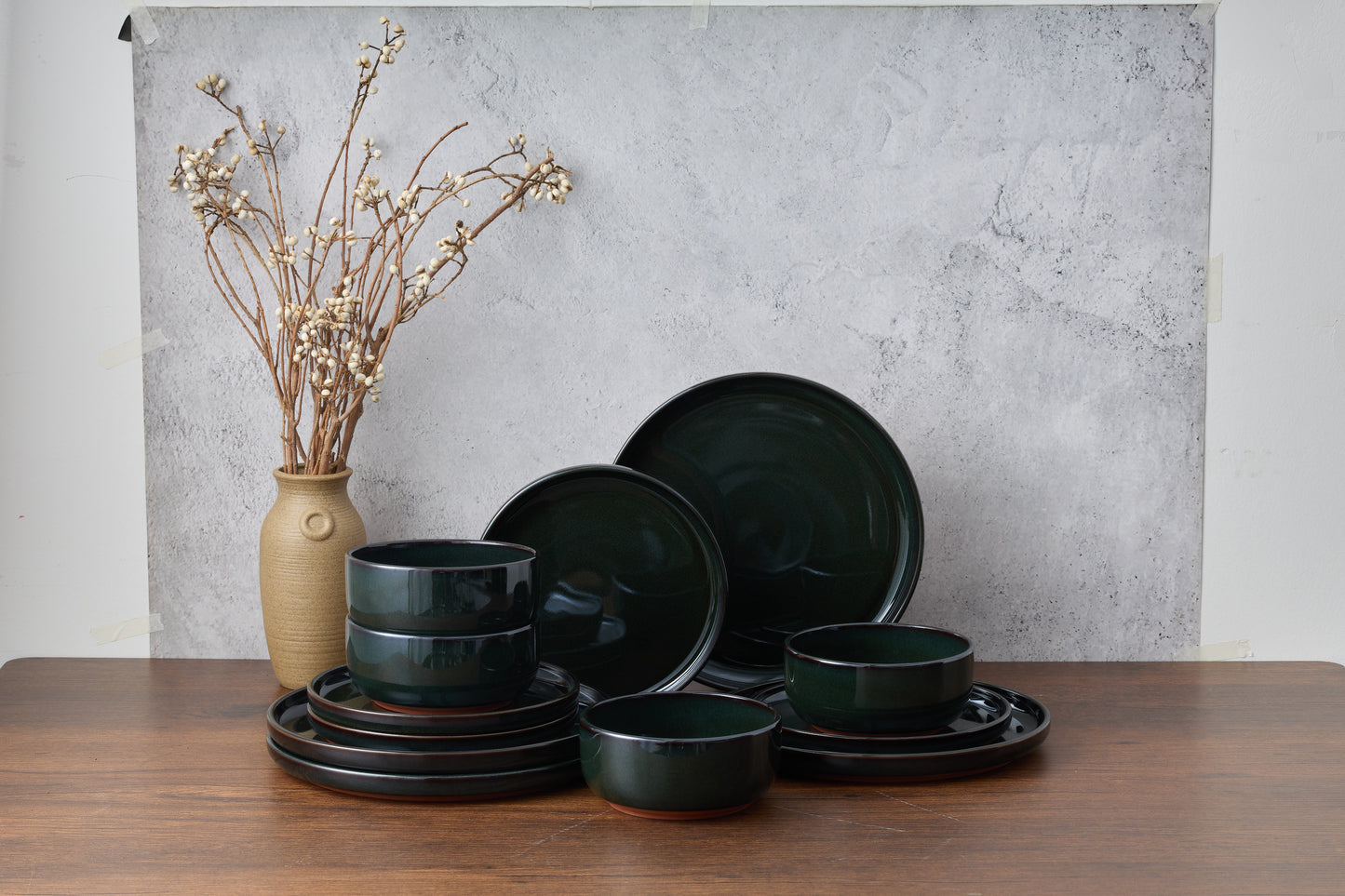 Vesteel 12-Piece Dinnerware Set, Ceramic Plates and Bowls Set for 4, Reactive Glaze Tableware Set with Purple Clay Base for Home, Chip & Scratch Resistant Stoneware, Black Green